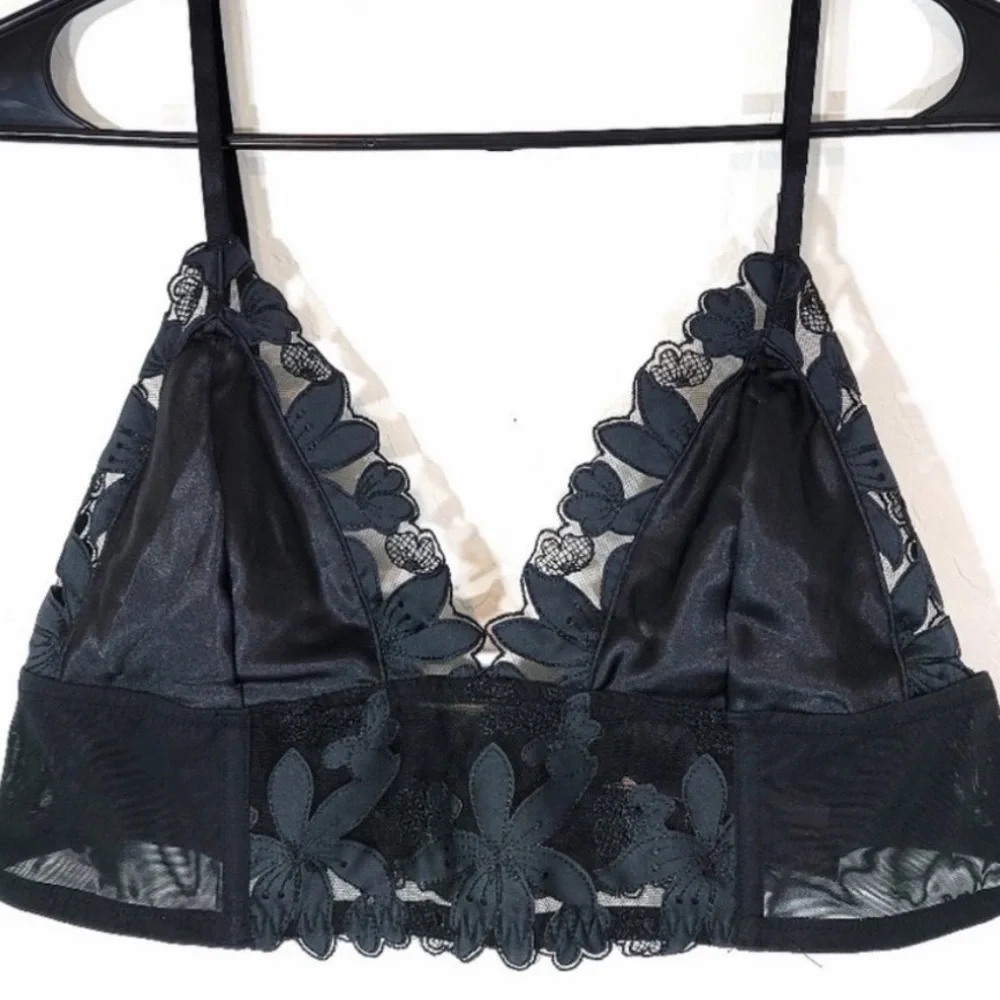 Victoria’s Secret Unlined Black Silky Satin Lace‎ Bralette Bustier Bra Top Sz L